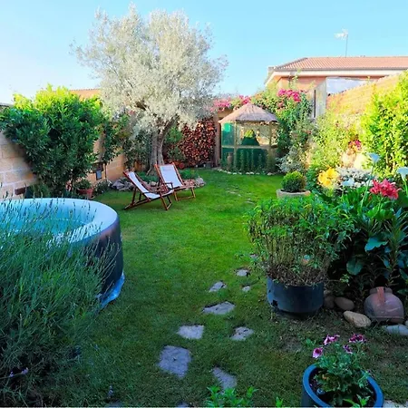 Apartmán House With 3 Bedrooms In Chozas De Abajo, With Wifi *